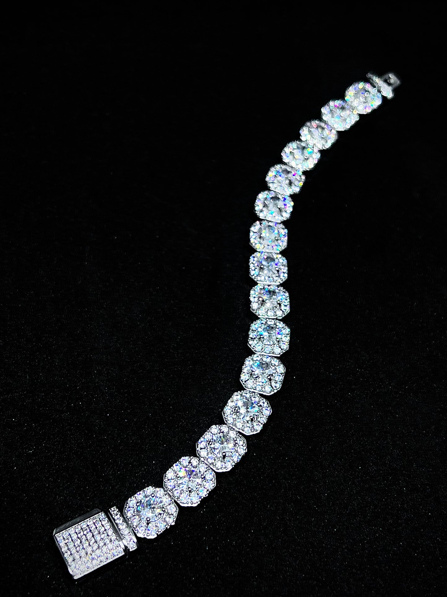 10mm Clustered Tennis Bracelet - 18k white gold